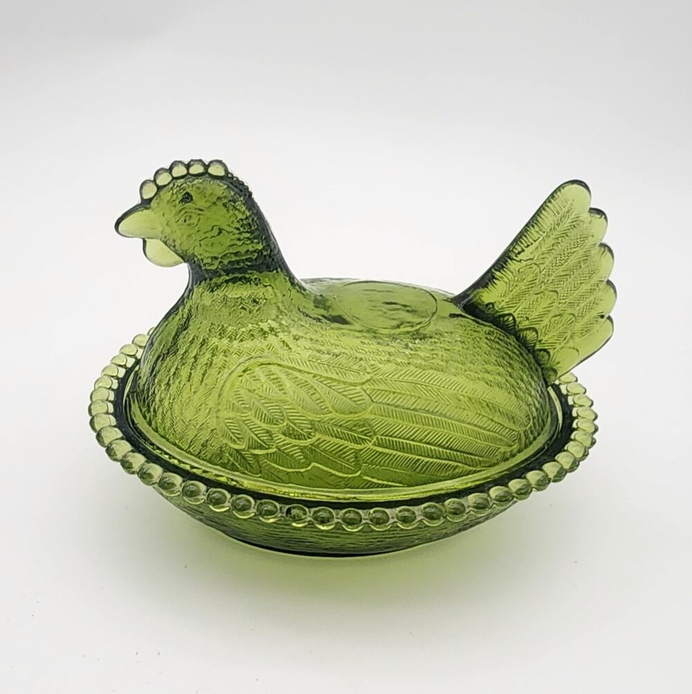Indiana Glass Vintage Olive Green Hen On Nest Dish 7-inch RARE Slotted Pebbled